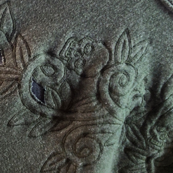 TORRID Floral/Skull Embroidered Design Crewneck Sweatshirt - Picture 6 of 13